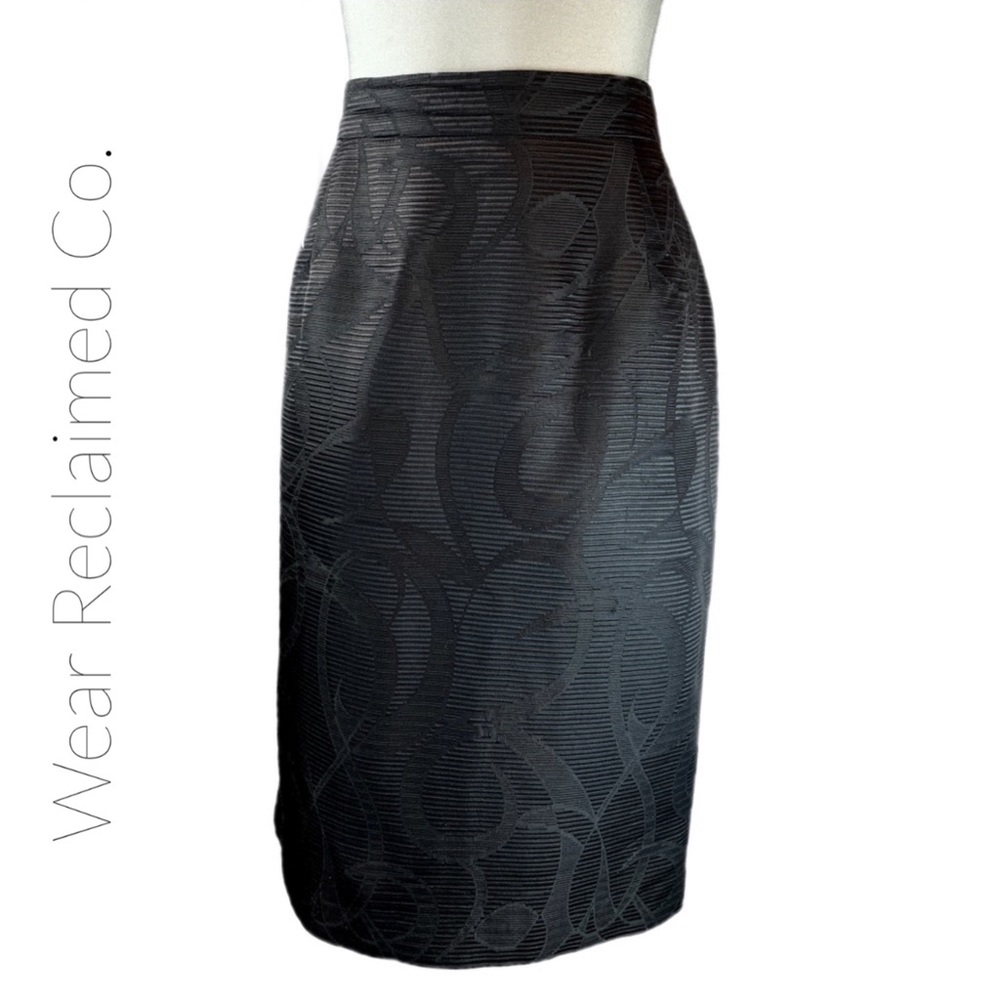 EUC LOUBEN Black Jacquard Lined Pencil Skirt